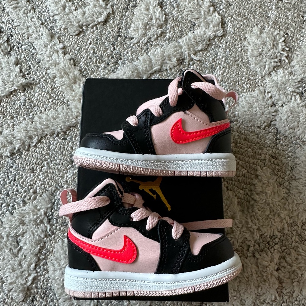 Jordan high top infant sneakers